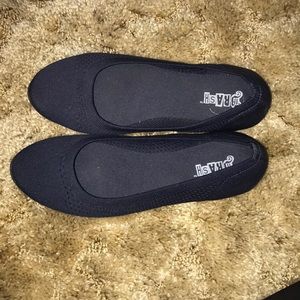 Navy blue flats